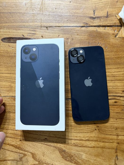 Продам iphone 13 128g