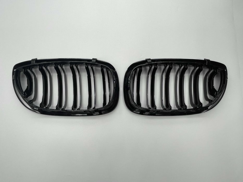 Grila dubla neagra compatibila BMW E46 Seria 3 Facelift
