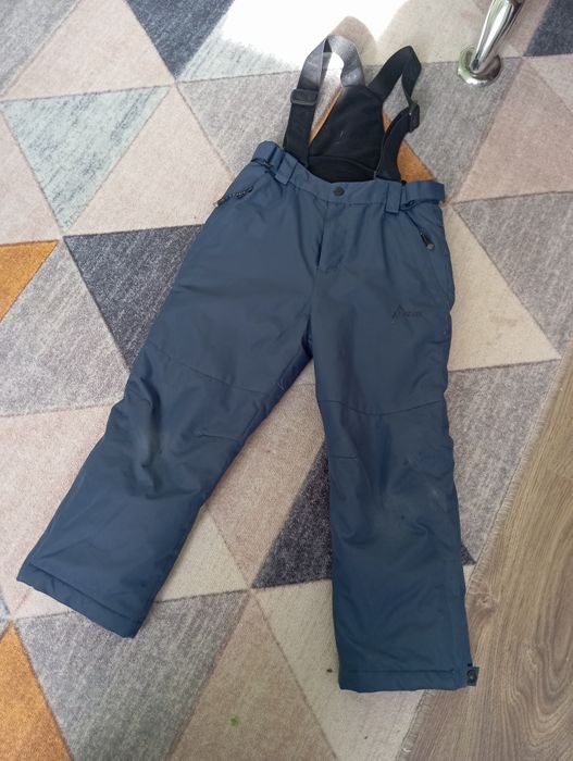 Продам костюм зимний 5-6 лет