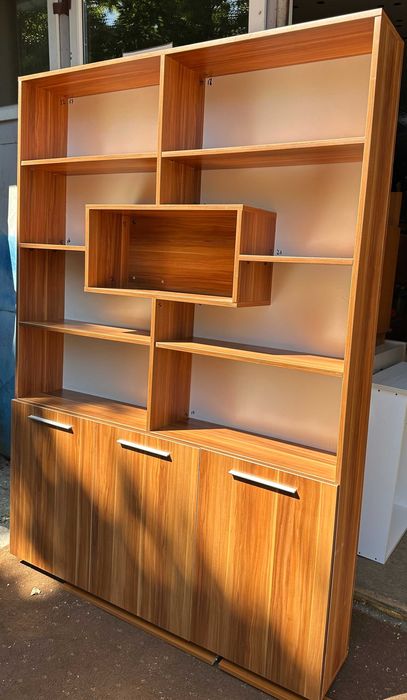 Biblioteca cu rafturi; Dulap cu spatii de depozitare; Biblioraft