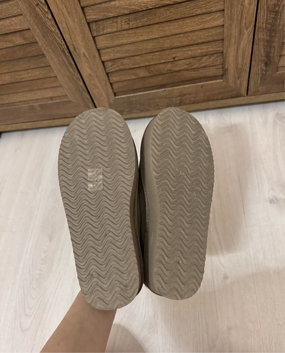 Дамски чехли Reserved