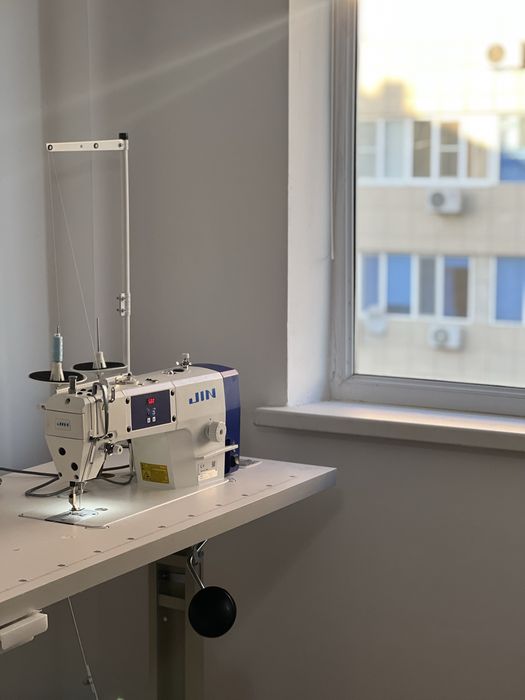 Швейная машинка JIN
