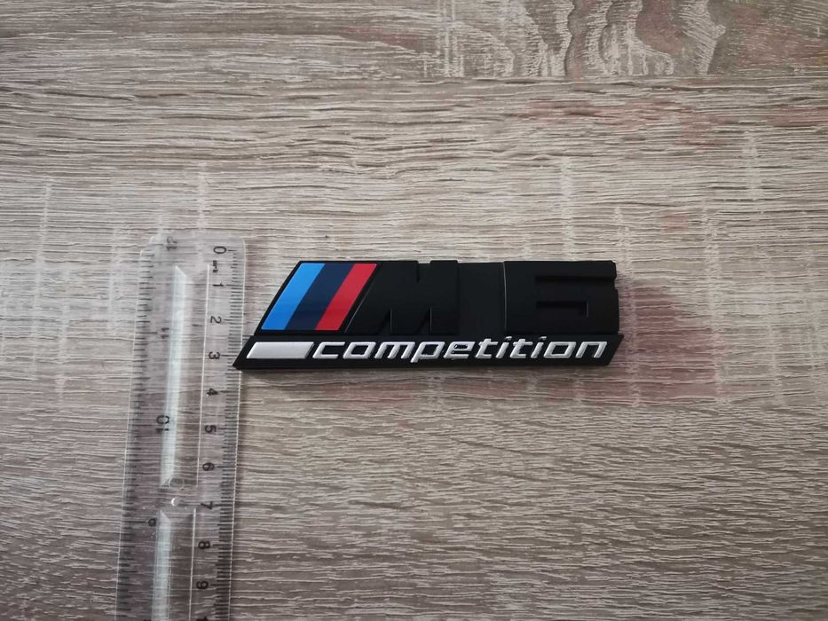 Предна решетка черна емблема BMW M6 Competition