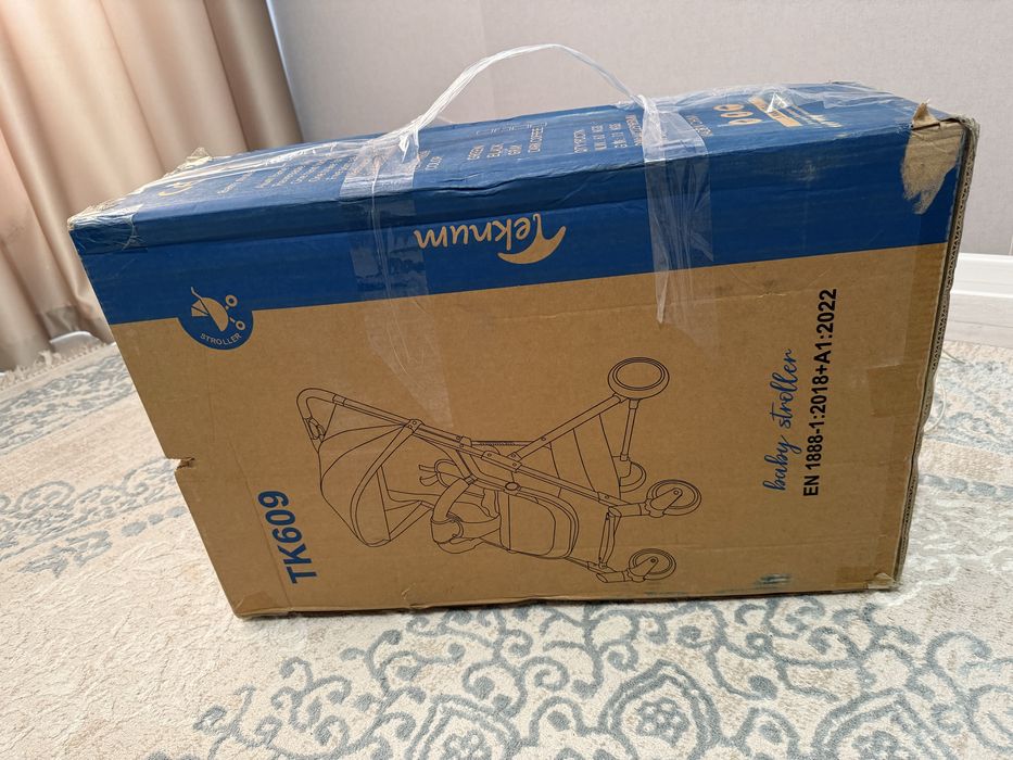 Продам новую прогулочную коляску