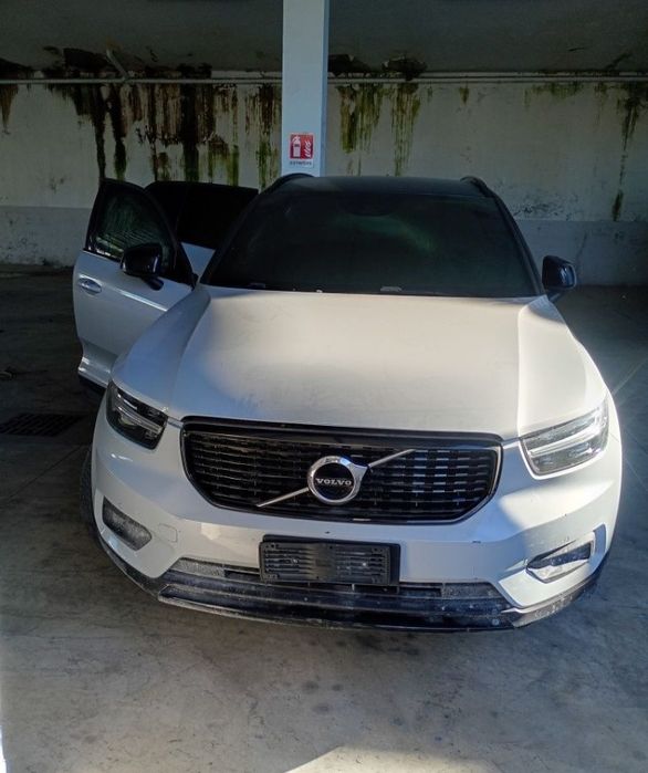 Vând piese Volvo XC 40 1.5 benzina plug in hybird an de fabricație 202