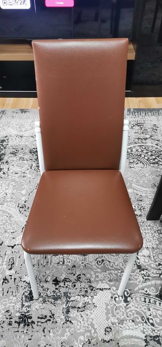 Стульчики в хорошем состоянии общ 6шт