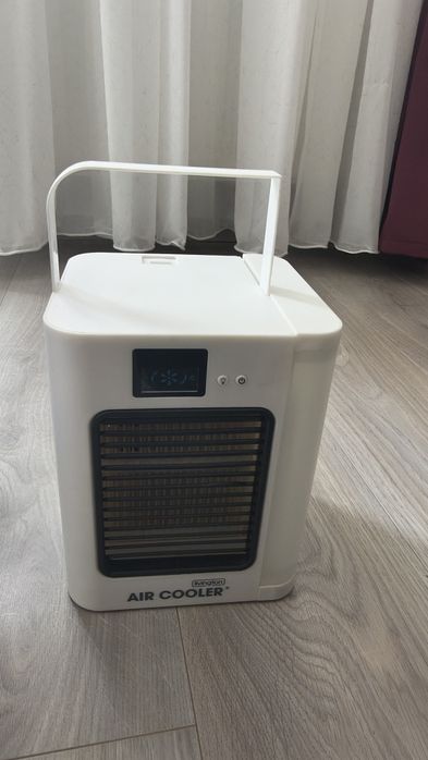 Mini aer condiționat / ventilator cu apa