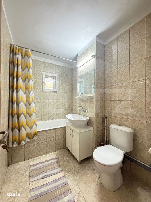 Apartament cu 3 camere, decomandat, 63.58 mp, zona Parcul Teilor