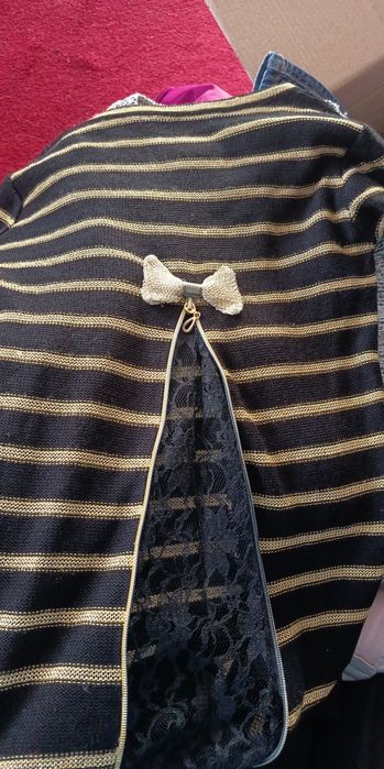 Vând hainute drăguțe pentru copilași