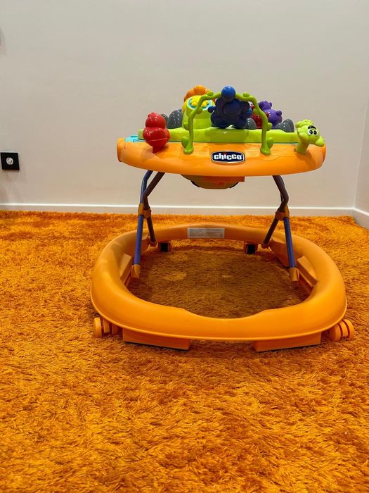 Продам ходунки детские марки Chicco