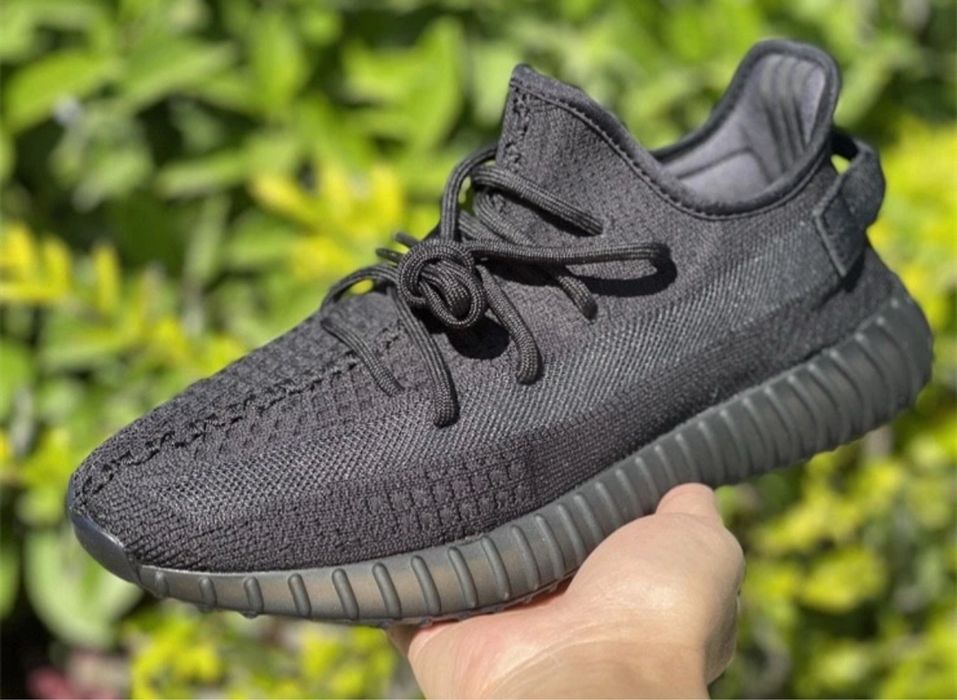 Adidasi Yeezy Boost 350 V2 Black Onyx Full Box