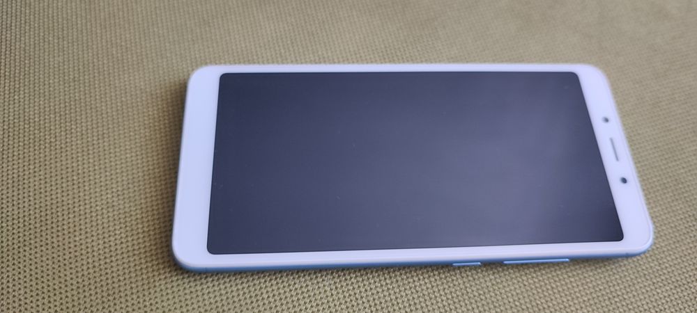 Телефон Ксиоми Редми 6