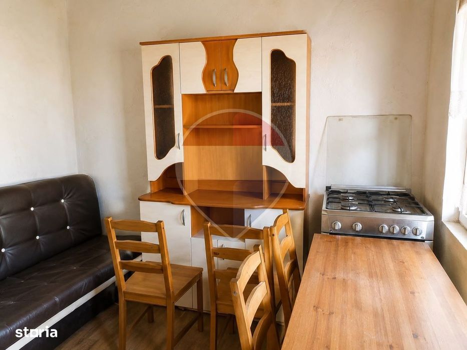 Casă traditionala cu teren 1200 mp Crucea de Piatra - Calugareni