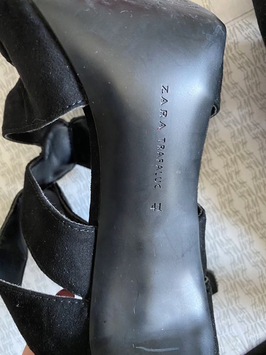 Sandale negre catifea Zara stare excelenta