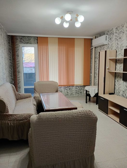 Дава се под наем Тристаен апартамент в Стара Загора, Железник - център - 85 кв.м за 255 € - Снимка #1