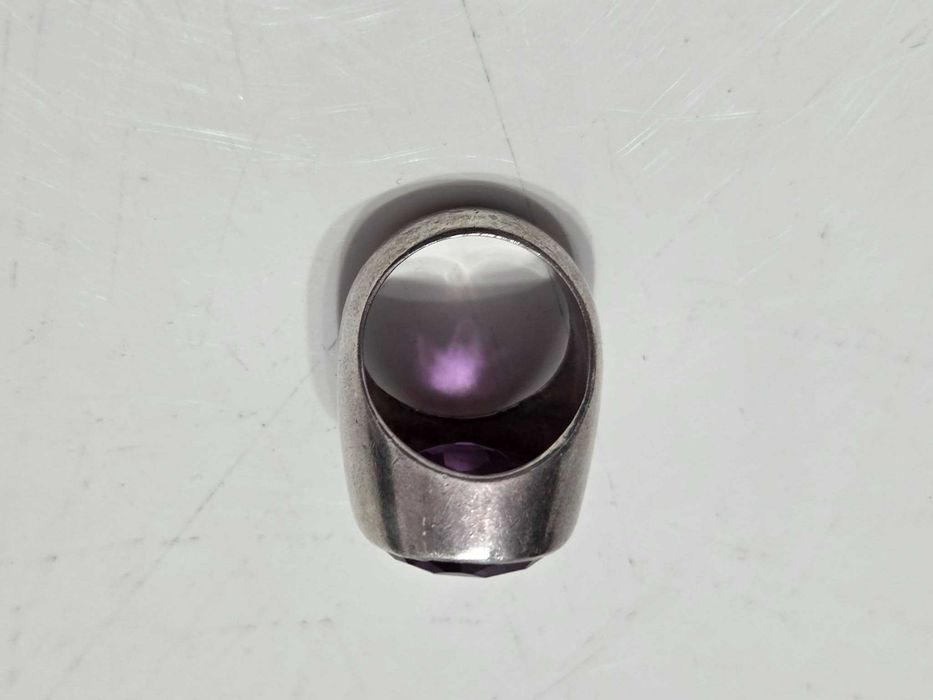 Inel vintage argint cu safir violet de Madagascar