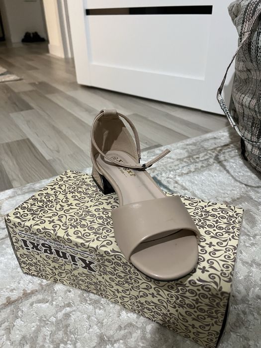 Новая обувь ,продается