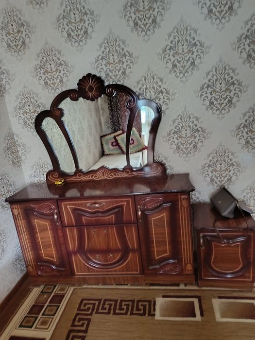 Спальный гарнитур