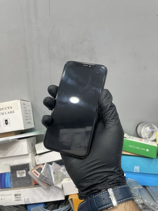 Iphone 11 pro 256Gb sotuvda