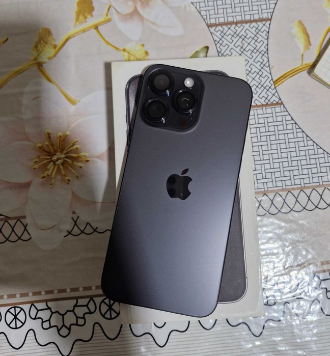Продам IPhone 15 pro max