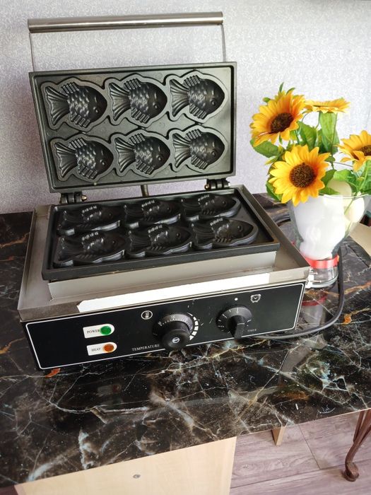 Продам электро вафельницу рыбки