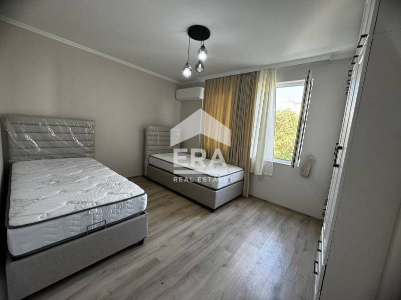 Продава се Многостаен апартамент в Хасково, Център - 89 кв.м за 2023 €/кв.м - Снимка #10