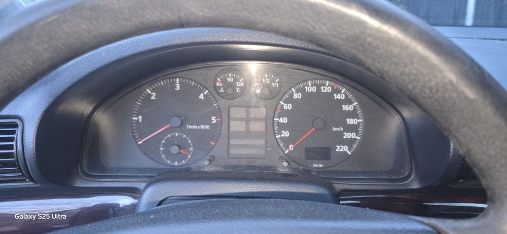 Ауди А4 b5 1.9 110кс Quattro на части