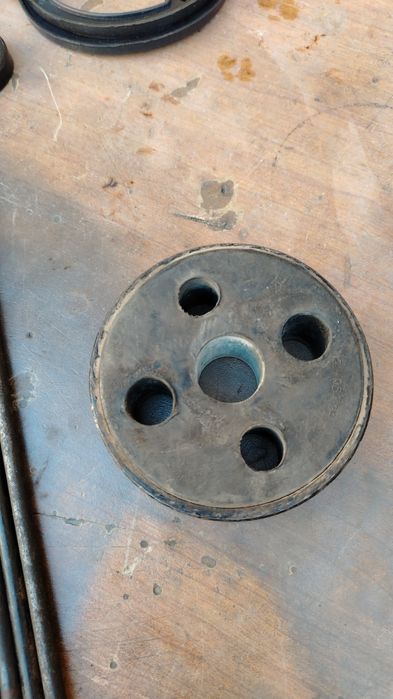 Продам запчасти на мотоцикл иж и Урал