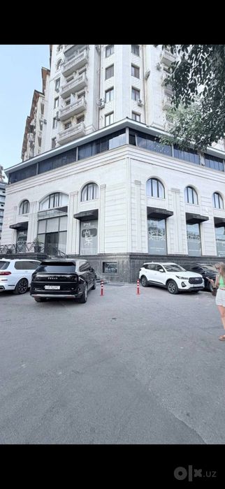 Сдается коммерческое помещение в ЖК Real House, ориентир: Ц-2, 850м²