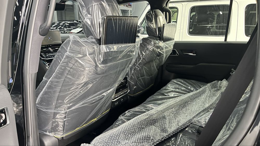 Toyota land cruiser 300 hybrid 2026