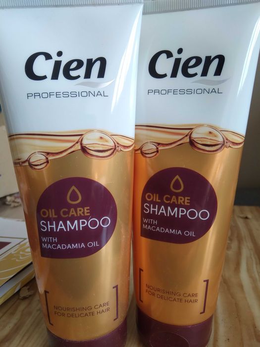 Шампоан с масло от магадамия