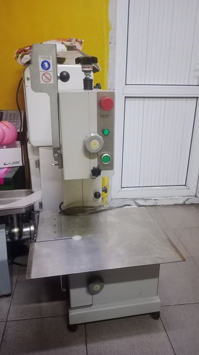 Посуда и оборудование для кафе !!!