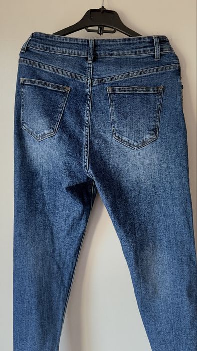 ефектни дамски дънки