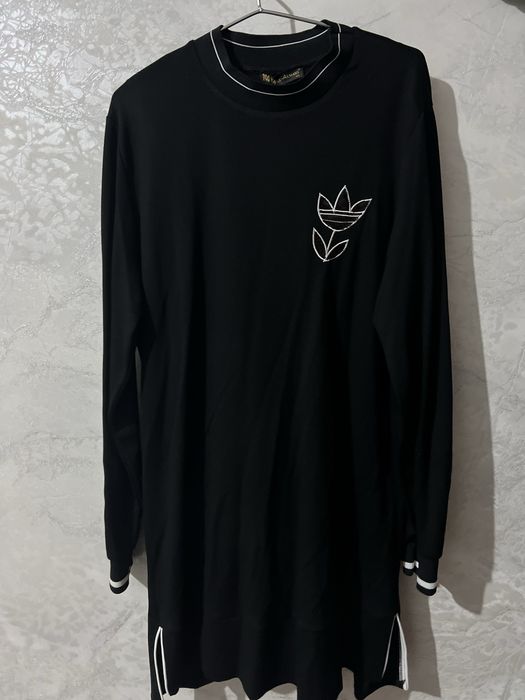 Ayollar kiyimi. Troyka