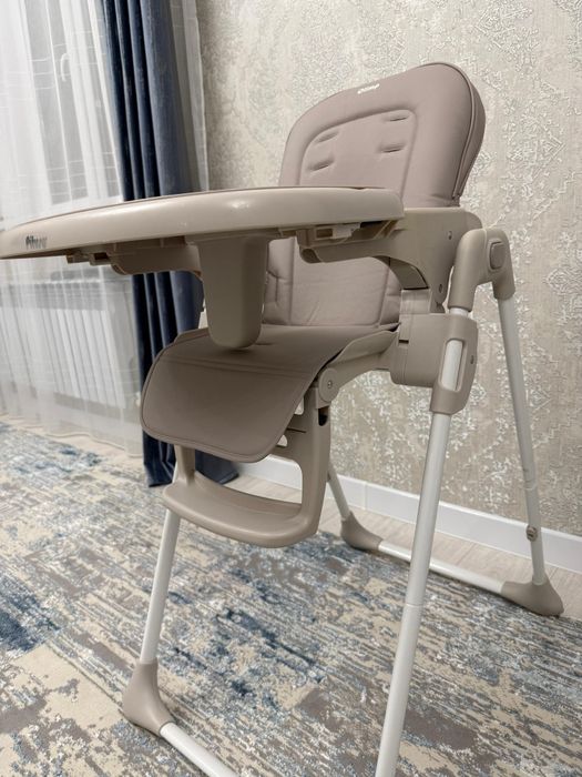 Продам столик для кормления