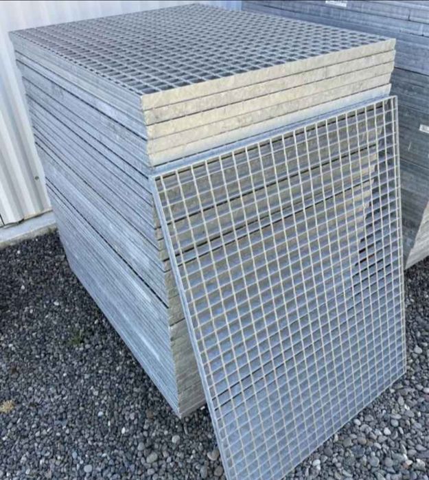 Trepte zincate 118x27