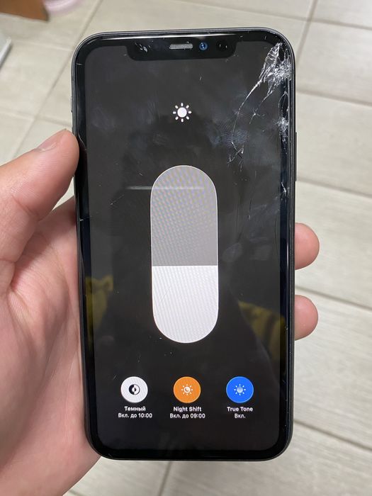 Продам iphone 11 128гб