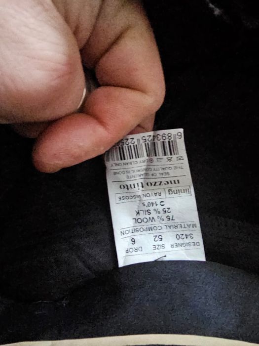 Продам праздничные костюмы