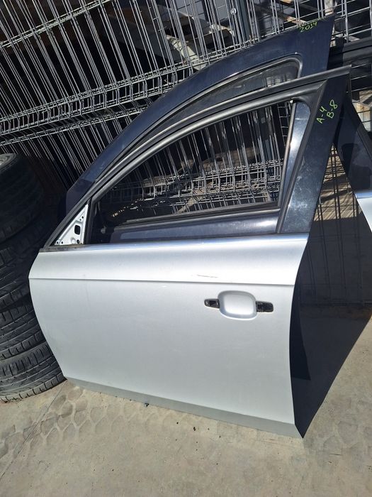 Предна лява врата Audi A4 B8 / Ауди А4 Б8 2010г.
