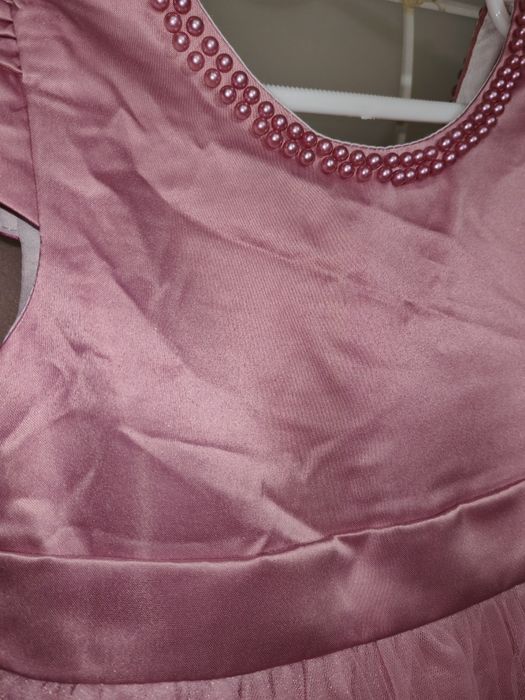 Нарядное платье для девочки