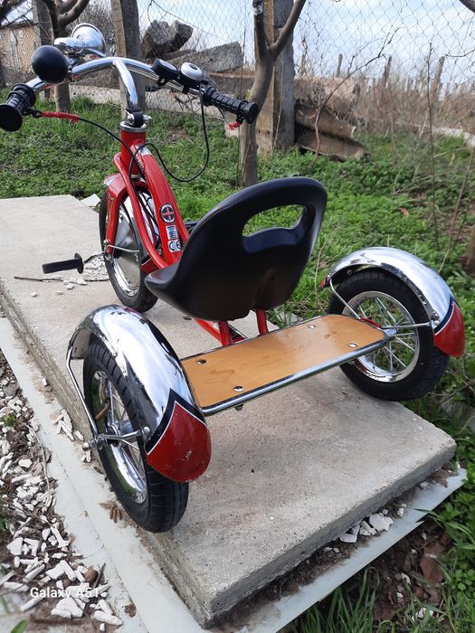 Vând tricicletă copii vârstă 2 până la 6 ani!