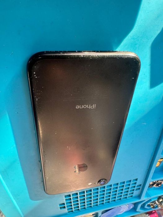 Продам iphone 5s и 7 и Редми Note 10 Pro