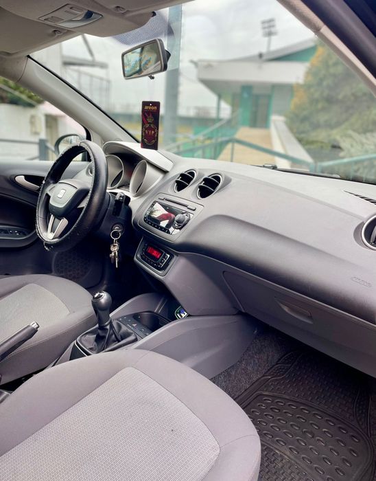 Vând Seat Ibiza 1.2TDI Diesel 2012 euro 5 Proprietar 200.000km