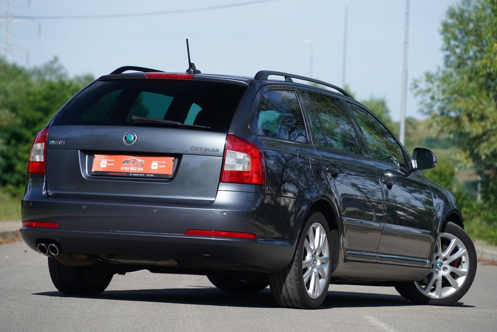 SKODA Octavia 2012 — imagine 3