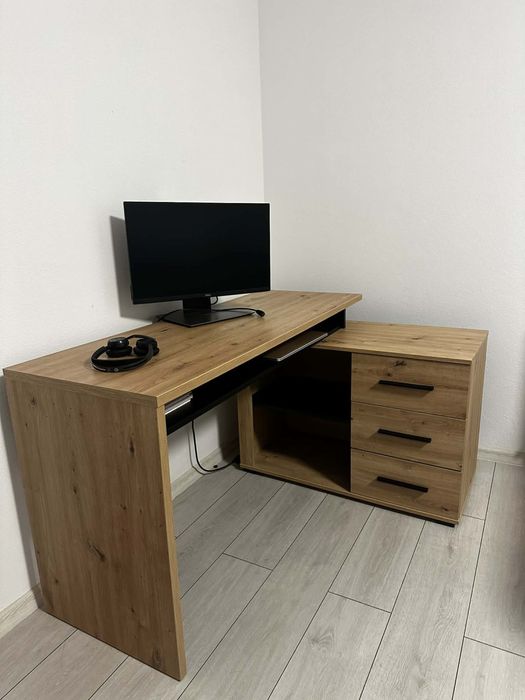 Birou pentru calculator stare ca si nou