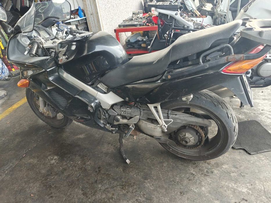 Мотоциклет Хонда  ВФР 800,1200,Втр 1000(Honda VFR,VTR 1000)На части