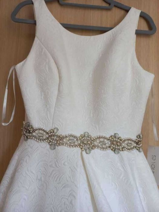 Rochie de mireasă, nou, cu etichetă, a fost doar probată