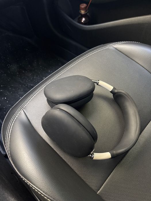 Наушники AirPodMax