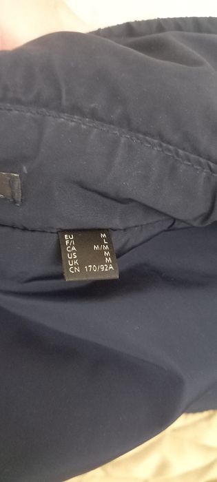 Продается стильная осенняя куртка