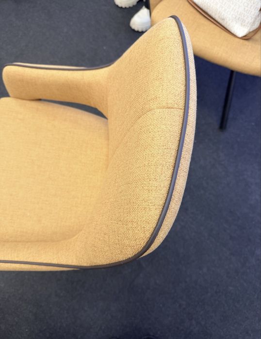 Scaun Mobexpert.Disponibil-6 bucati.